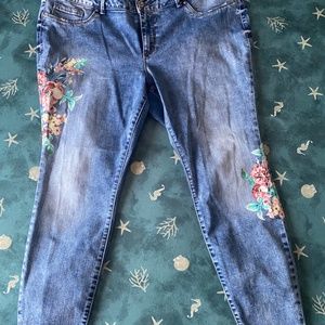 Jessica Simpson Skinny Jeans - size 18w